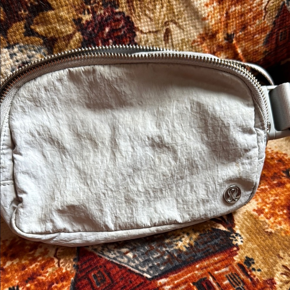 Lululemon  light blue beltbag
